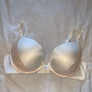 Fabulous by Victoria’s Secret Plunge Bra